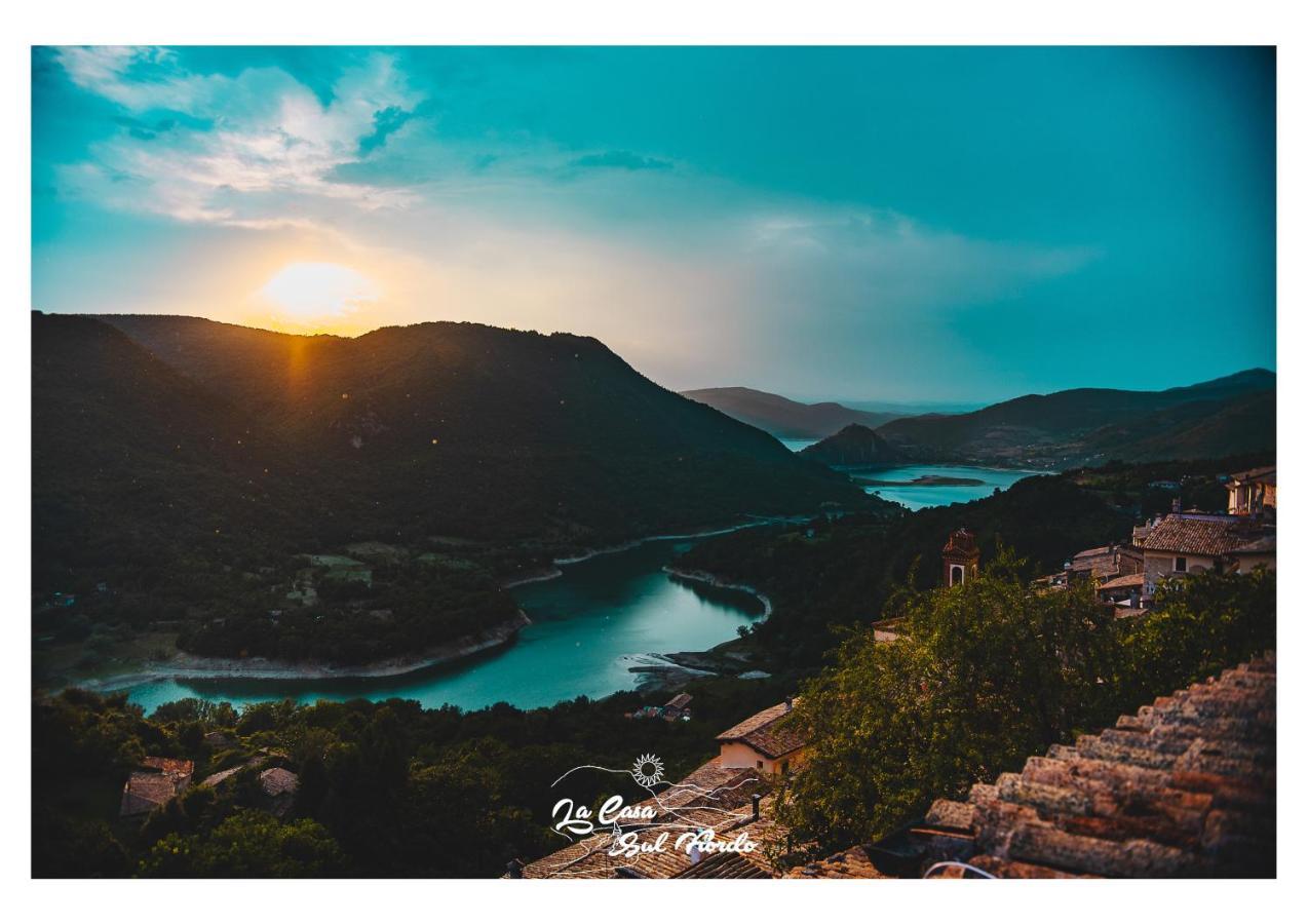 La Casa Sul Fiordo Lago Del Turano Paganico Sabino Buitenkant foto